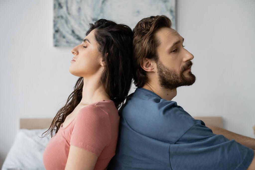7 Glaring Signs He’s Committed to Misunderstanding You for Control